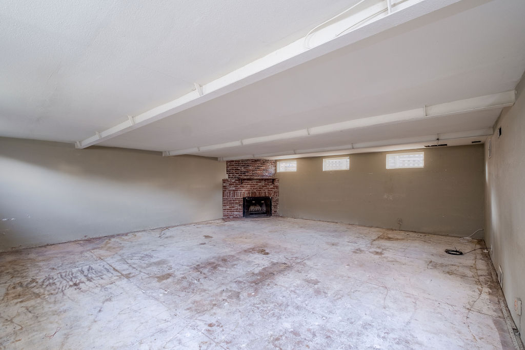 430 Philippine St Stockdale Real Estate Group